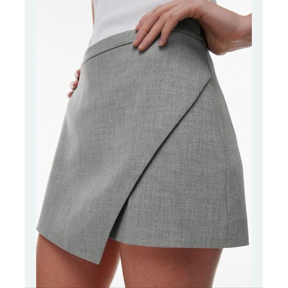Aritzia Babaton Kelly Skort - Picture 1 of 8